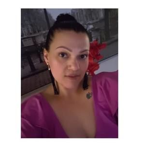 Meet your Posher, Evelyn